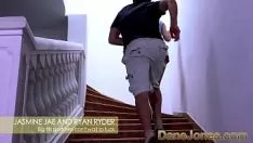 Oynat Dane jones büyük memeler tanrıça can üzerinde garson için sikme