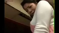 Play Japanese mom and thenn in kspoilen fun