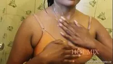 Putar Desimasala.co - warung mandi bibi remaja dan meminta dengan beau