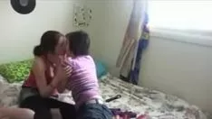 Riproduci Impressionante tribù fatta in casa