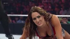 Redare Nikki tolla vs brie tolla