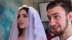 تشغيل عارية حفل زفاف تمثال. ما كان؟ حسابنا.