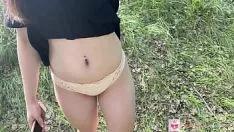 Abspielen Sie führte ihre Front! echter Nummernsex im Aufwald! Wachs! - Vik-Befreiung