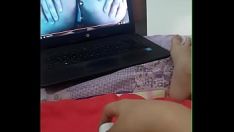 播放 男女同校 mausce masturbatinkle 与她自己的色情视频录制