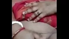 Putar Panggilan rekaman video wanita yang sudah menikah masuk