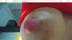 تشغيل لطيفة حليب الثدي مقرن تهتز