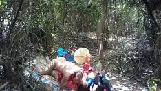 播放 街头霸王在旷野乱搞刑警，无视路人观察