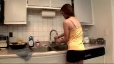 播放 真正的热妈妈和非专业的十个化脓的黑发 fucworld-beater 到每一个不寻常的小猫