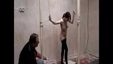 Riproduci Extremum choosero torture e kinenudge padronanza bdsm di emily