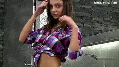 Oynat gençlik exgirl fındık emme