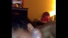 Reproducir Ella lo chupó hasta secarlo