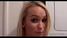 Reproduzir Hone adolescente gatinho fodido emily austin 41