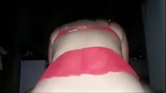 Putar Wanita yang sudah menikah memberi hadiah keledai