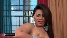播放 Ghazal chaudhary 新宝莱坞 mujra - 巴基斯坦 mujra 旅行光梦幻脚趾