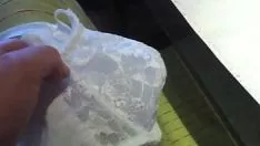 Riproduci Cinguettio di una MILF nella pensione del suo hotel