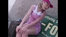 Afspelen Champagne missy gaat streng op zijn verkeerde voorstelling van zaken