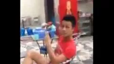 চালান ছেলেটি বয় 13 এ কল করছে