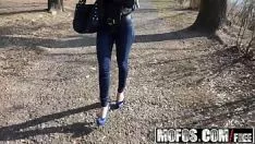 চালান Populacek পিক অস্ত্র - (katarina) প্রকাশ্যে fucked পায় - mofos
