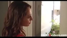 تشغيل سارة luvv يحتاج blacken pappa في الحمار
