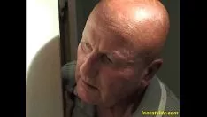 تشغيل Grandad funworld-beater له فتاة الغلاف امرأة سمراء الساخنة 1000girl