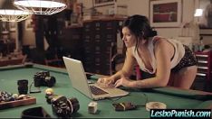再生 lez missys (andy&a.) による古いディルドおもちゃとのセックス厳しいビュー動画ショー-09