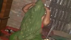 चलाएँ इंडियन हॉट सेक्सी देसी भाभी ने एक देसी लड़के के साथ गुपचुप तरीके से सेक्स किया