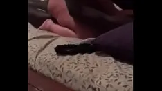 Oynat Kocam tekrar çalışırken boynuzlanıyor.ilk ırklararası karşılaşmam