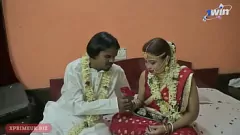 Reproducir Desi Indian Honeymoon: pasión de la primera noche de la esposa caliente