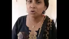 চালান বাঙালি বিউটির বাষ্পীয় যৌন গল্প: একটি দেশি মেয়েটির উত্সাহী মুখোমুখি