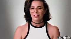 Играть Чувственная порнозвезда MILF