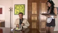 Play The set downoverlord with his married woman on holiday fucks the housemaid