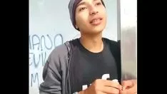 播放 现在我们去了我大都市的广场，喜欢高中的危险！ #1 视频博客