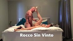 تشغيل Roc vinto fucworld يضرب زوجته المتزوجة.